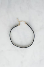 Short choker chain