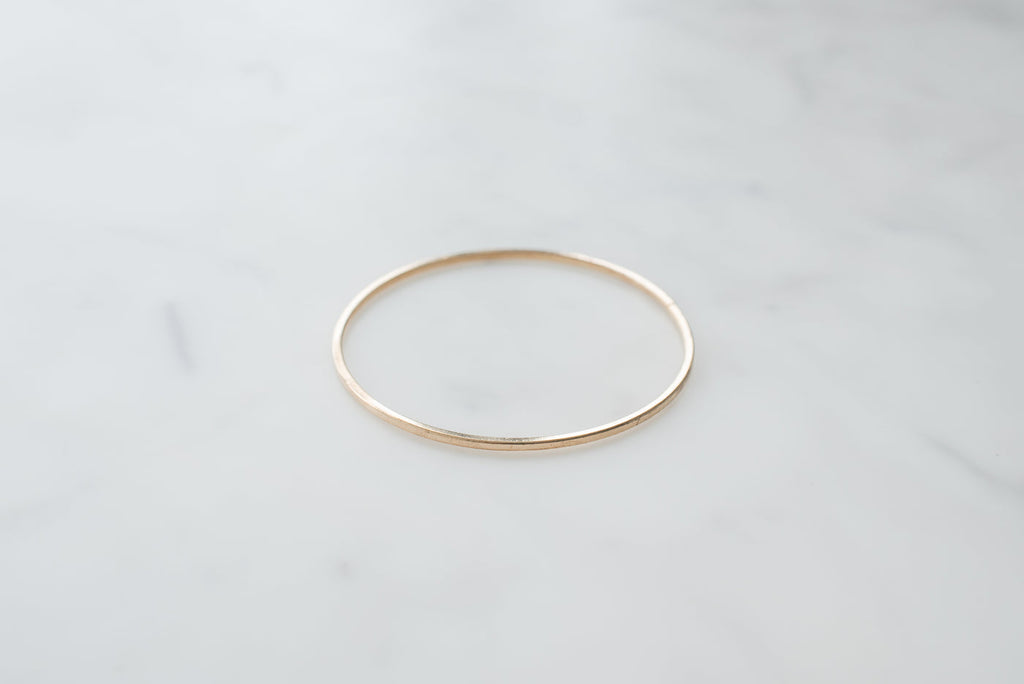 Plain hinged bangle
