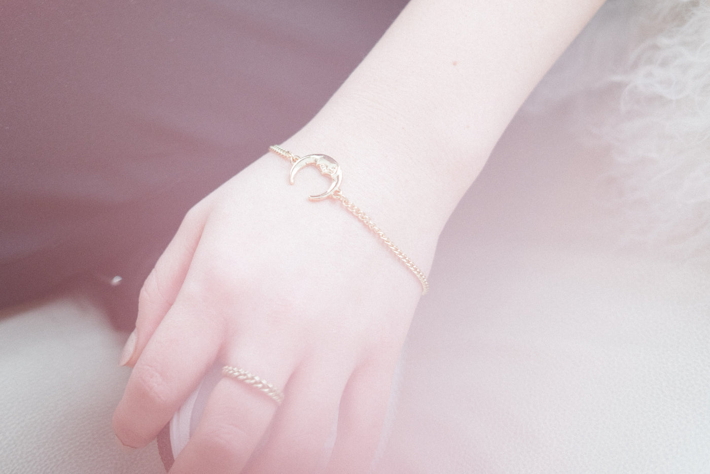 Chain bracelet on the wrist